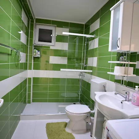 Korzo Prenociste * 노비파자르