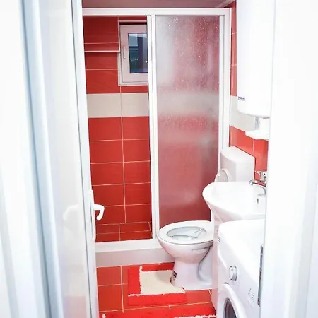 아파트 Korzo Prenociste 노비파자르