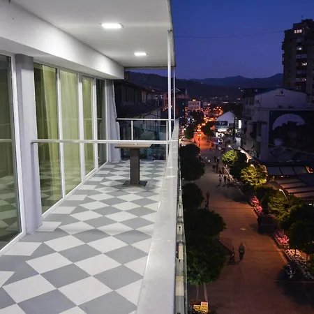 아파트 Korzo Prenociste 노비파자르